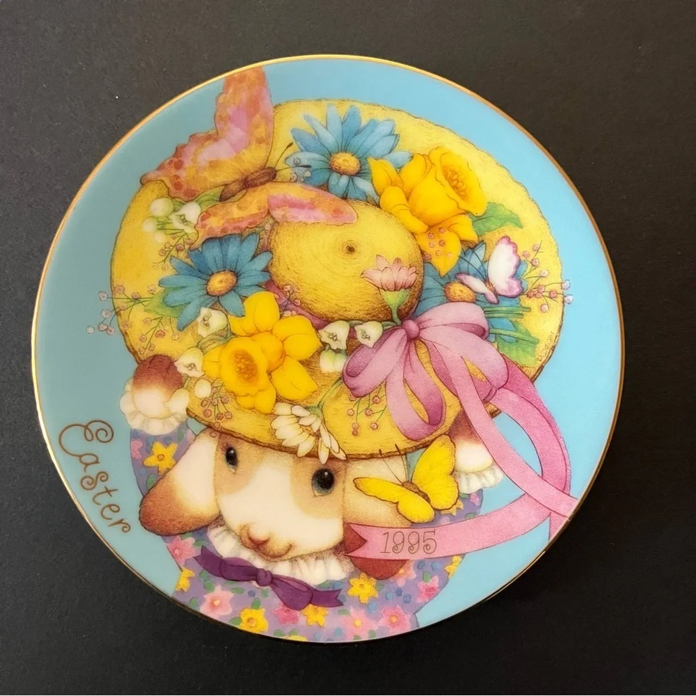 Vintage 22K‎ Gold Trimmed Avon Collectible Easter Porcelain Plates 1991-1996